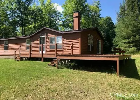 N6217 E Beatons Lake, Watersmeet, MI 49969