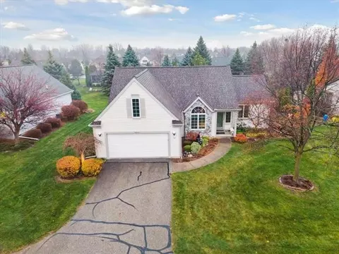 5631 W Spring Knl, Bay City, MI 48706