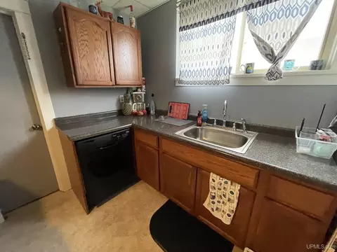 1110 N 2nd, Ishpeming, MI 49849 photo 21