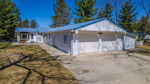 Exterior - 5001 Ruby, Gladwin, MI 48624 photo 2 of 3