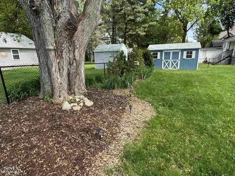 Exterior - 1741 Saint Clair Riv, Algonac, MI 48001 photo 8 of 17