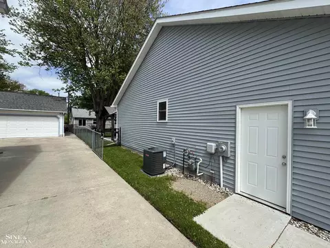 Exterior - 1741 Saint Clair Riv, Algonac, MI 48001 photo 11 of 17