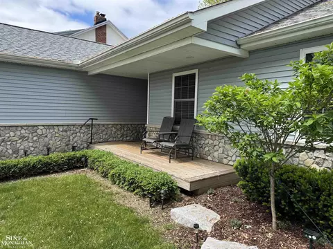 Exterior - 1741 Saint Clair Riv, Algonac, MI 48001 photo 3 of 17