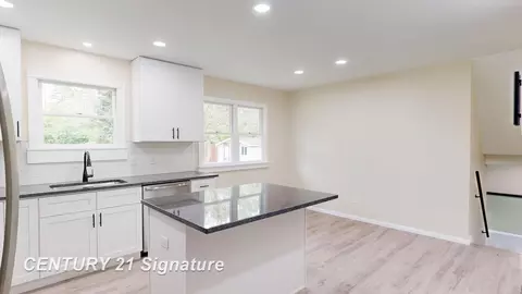 Kitchen - 7385 Gillette, Flushing, MI 48433 photo 4 of 5