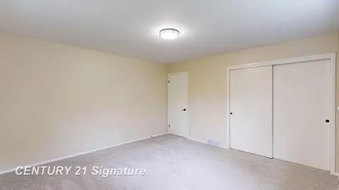 Bedroom - 7385 Gillette, Flushing, MI 48433 photo 5 of 5
