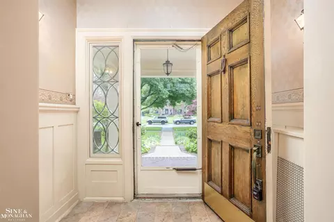 Entry Way - 1121 Buckingham, Grosse Pointe, MI 48230 photo 1 of 7