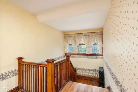 Entry Way - 1121 Buckingham, Grosse Pointe, MI 48230 photo 6 of 7