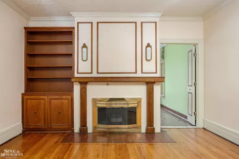 Living - 1121 Buckingham, Grosse Pointe, MI 48230 photo 3 of 4