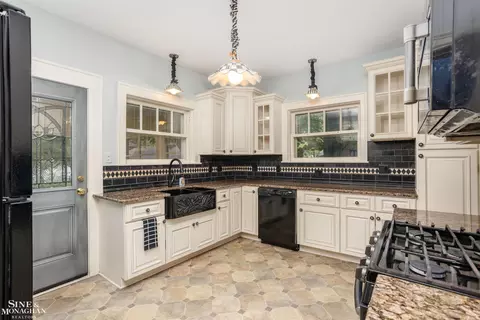 Kitchen - 1121 Buckingham, Grosse Pointe, MI 48230 photo 1 of 4