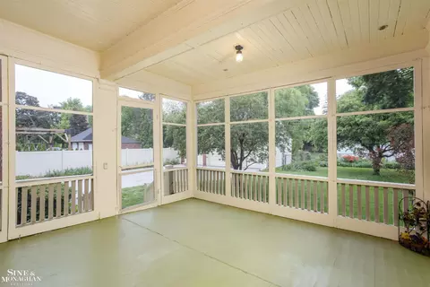 Exterior - 1121 Buckingham, Grosse Pointe, MI 48230 photo 3 of 11
