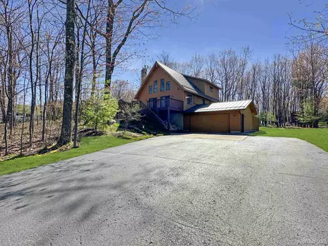 7730 Tipperary, Gladstone, MI 49837
