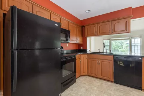 Kitchen - 1433 Harvard, Grosse Pointe, MI 48230 photo 3 of 4