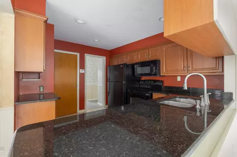 Kitchen - 1433 Harvard, Grosse Pointe, MI 48230 photo 2 of 4