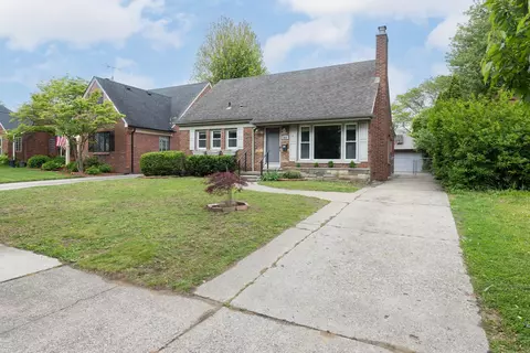 Exterior - 1433 Harvard, Grosse Pointe, MI 48230 photo 6 of 7