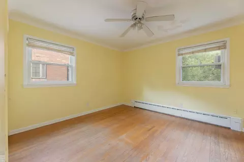 Bedroom - 1433 Harvard, Grosse Pointe, MI 48230 photo 3 of 8