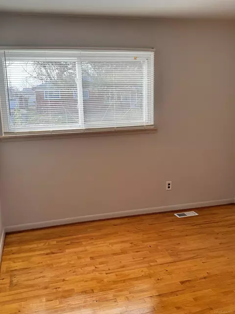 28724 Sutherland, Warren, MI 48088 photo 9