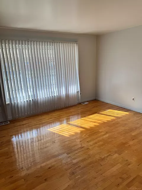 28724 Sutherland, Warren, MI 48088 photo 6