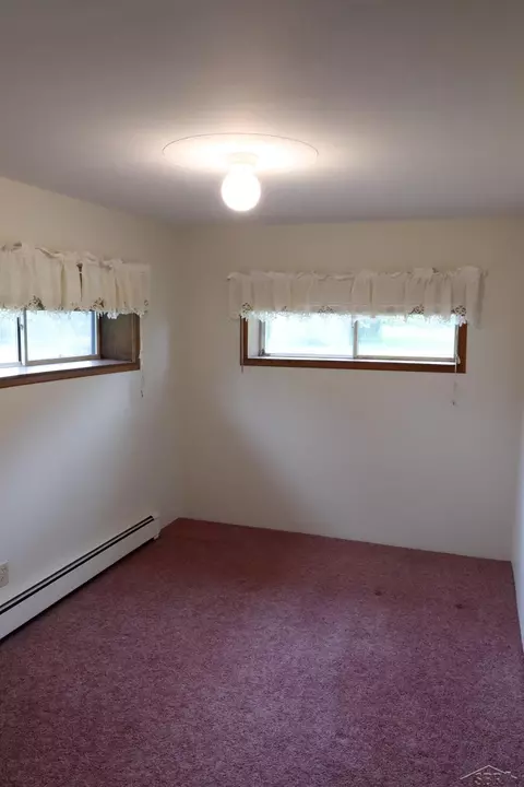 1443 E Brks, Midland, MI 48640 photo 14