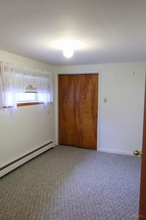 1443 E Brks, Midland, MI 48640 photo 15