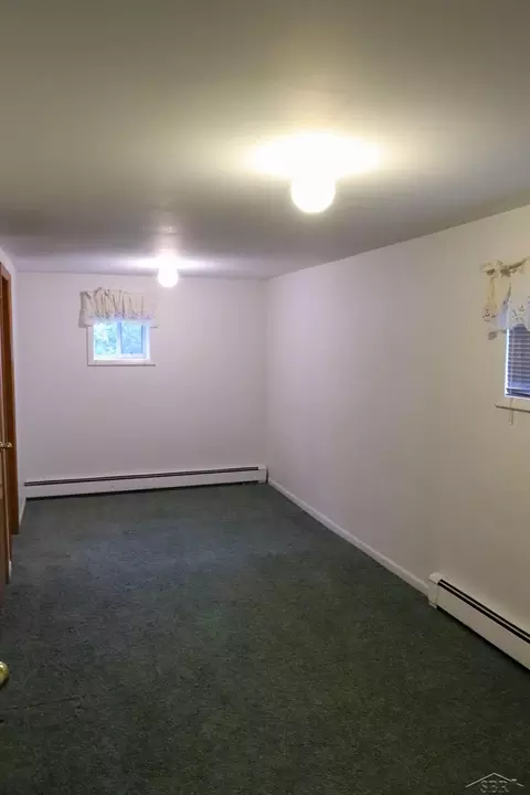 1443 E Brks, Midland, MI 48640 photo 16