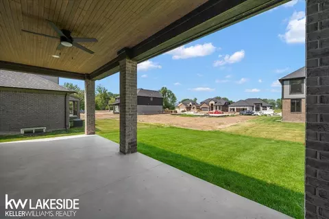 Exterior - 24165 Tullymore, Macomb, MI 48042 photo 5 of 7