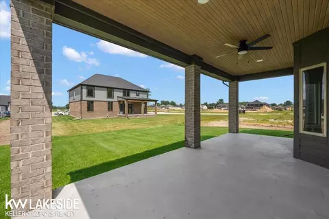 Exterior - 24165 Tullymore, Macomb, MI 48042 photo 4 of 7