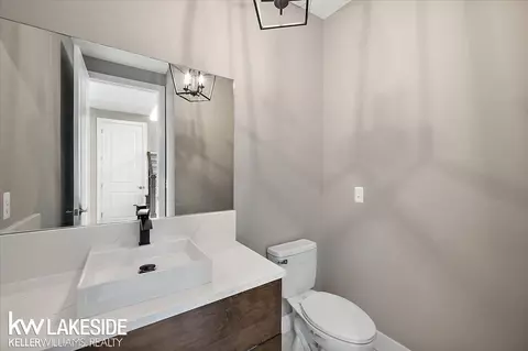 Bath - 24165 Tullymore, Macomb, MI 48042 photo 1 of 21