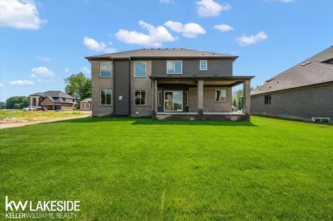 Exterior - 24165 Tullymore, Macomb, MI 48042 photo 3 of 7