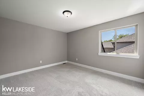 Bedroom - 24165 Tullymore, Macomb, MI 48042 photo 10 of 11