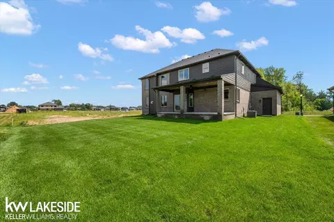 Exterior - 24165 Tullymore, Macomb, MI 48042 photo 6 of 7