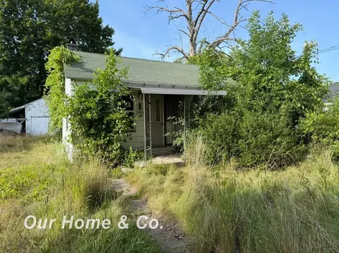 2411 Troy, Saginaw, MI 48601