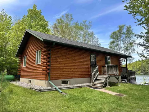 2966 Sycamore, Republic, MI 49879