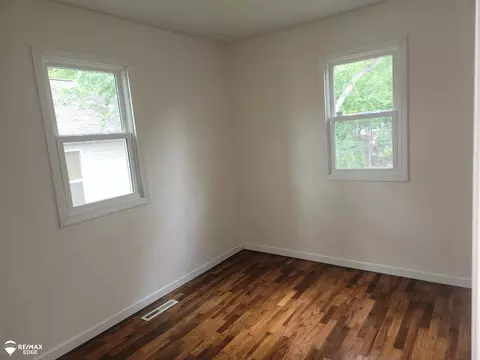 1234 Huron, Flint, MI 48507 photo 8