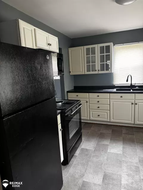 1234 Huron, Flint, MI 48507 photo 4