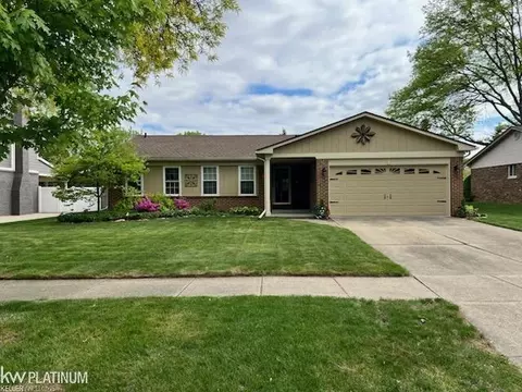 1820 Welling, Troy, MI 48085