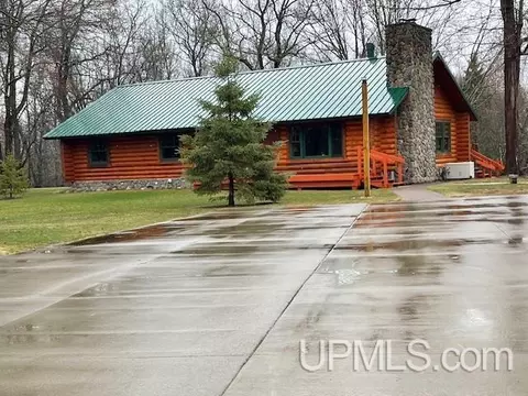 2051 Town Rd M, Florence, WI 54121