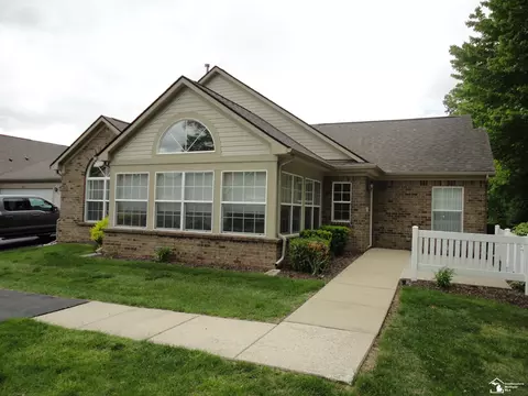 36111 Traditions, Westland, MI 48185