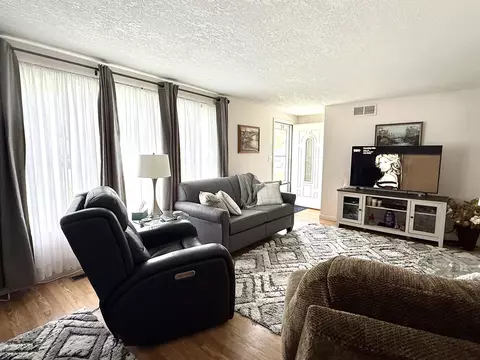 2684 Lakeshore, Gladwin, MI 48624 photo 18