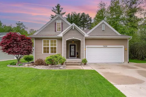 7629 Mammoth Pnes, Midland, MI 48642