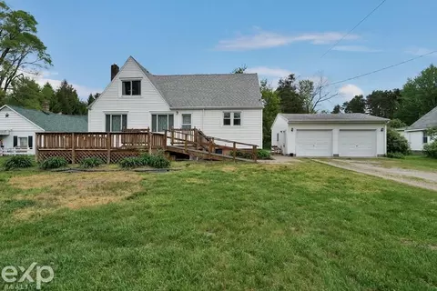 6198 Griswold, Kimball, MI 48074