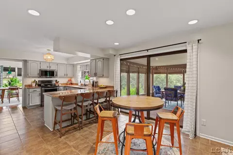 Other - 431 Meadowbrook, Adrian, MI 49221 photo 1 of 10