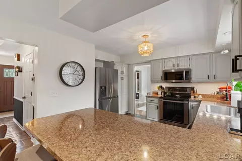 Kitchen - 431 Meadowbrook, Adrian, MI 49221 photo 1 of 7