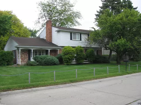 35194 Pappstein, Clinton Township, MI 48035