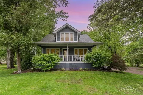 1784 S Badour, Midland, MI 48640