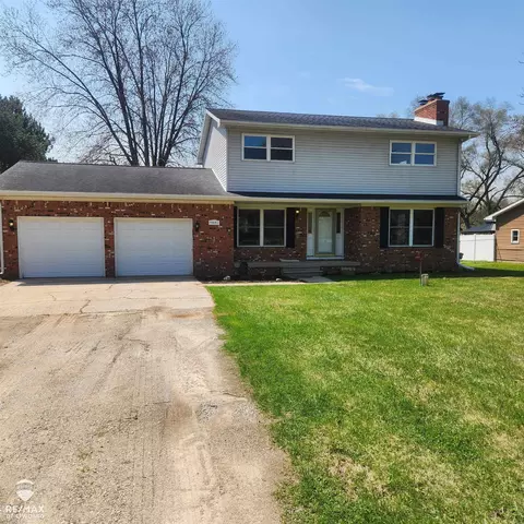 9881 W M-21, Ovid, MI 48866