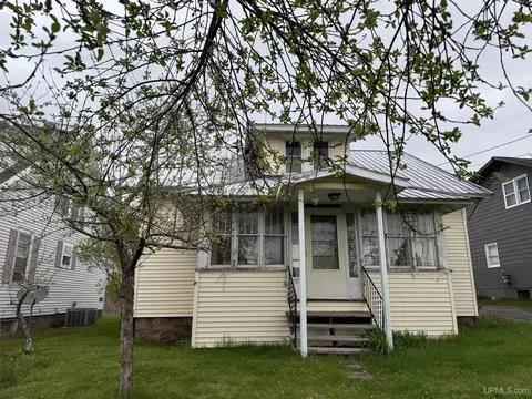 336 E Broad, L'anse, MI 49946