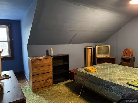 Bedroom - 336 E Broad, L'anse, MI 49946 photo 2 of 4