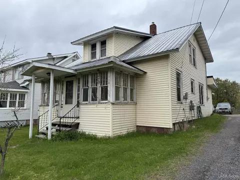 Exterior - 336 E Broad, L'anse, MI 49946 photo 5 of 5