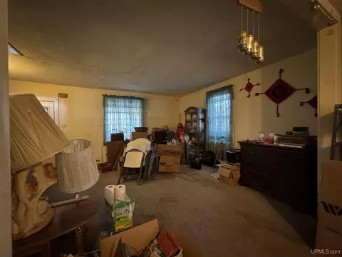 Living - 336 E Broad, L'anse, MI 49946 photo 3 of 5