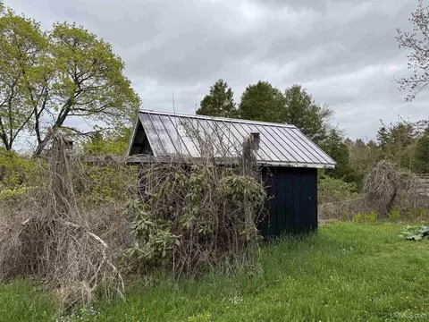 Exterior - 336 E Broad, L'anse, MI 49946 photo 4 of 5